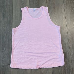 Pink camo workout tank. Size medium. EUC.